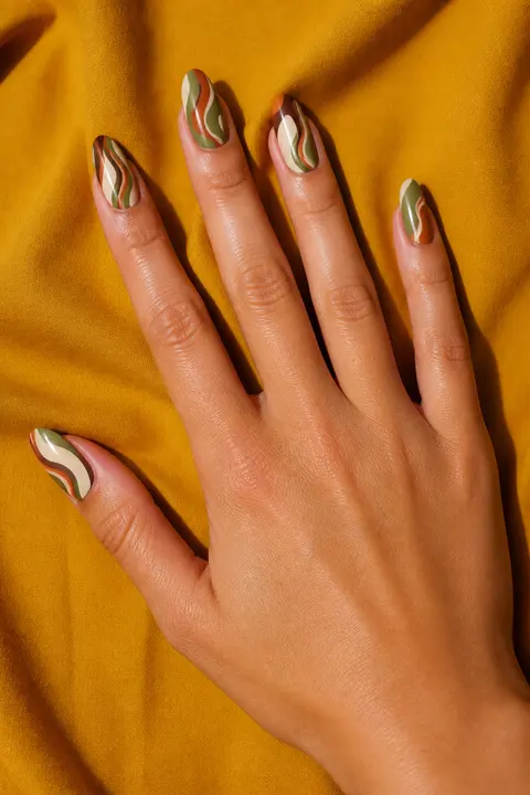 Retro 1970s Swirl Nails in Earth Tones