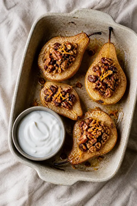 Cinnamon Oat-Stuffed Baked Pears