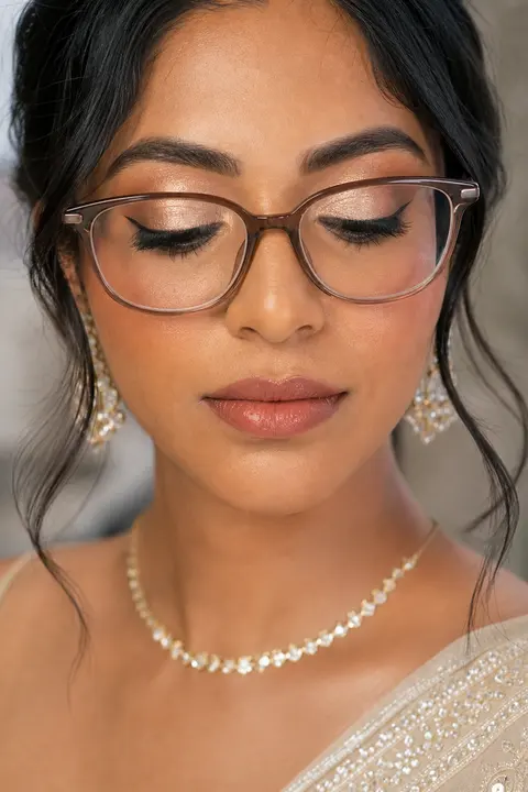 Champagne Bridal Eye for Medium Skin and Glasses